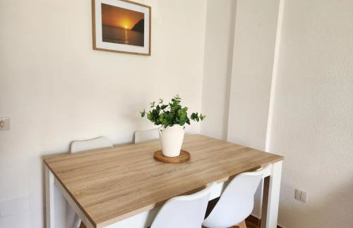 Seaview Terrace, Beachfront Bliss & Towncenter - Terraza con vistas al mar, a pie de playa y céntrico - Photo 9