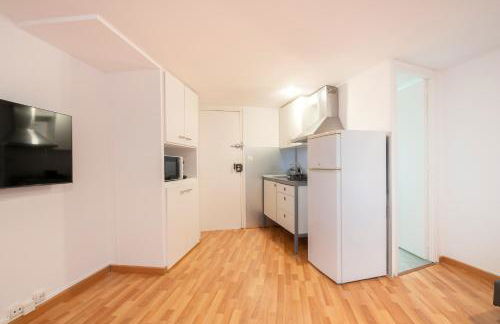 Homenfun Barcelona Park Güell - Photo 10