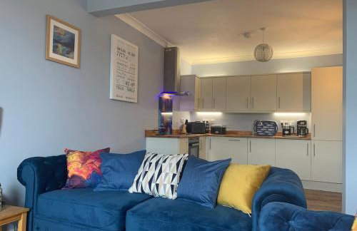 LLANSTEFFAN - SEABANK - a lovely holiday home on the beach front - Foto 12