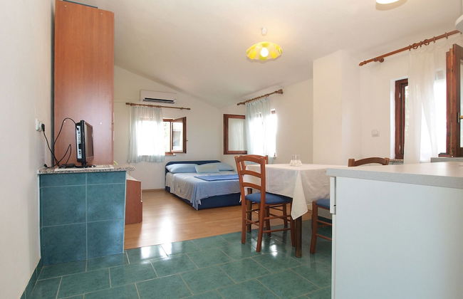 Apartment 1665 - Photo 8