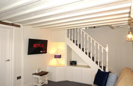 Wheat Cottage - 5* Cyfie Farm with private covered hot tub - Foto 4