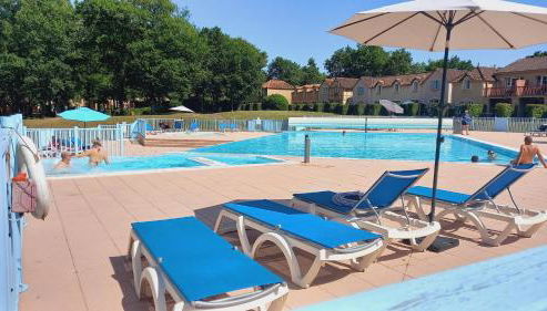 Maison avec piscine chauffée en résidence, 4 ou 5 pers, RDC, lac, nature et pêche - Foto 2