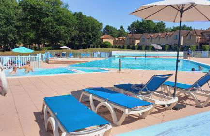 Maison avec piscine chauffée en résidence, 4 ou 5 pers, RDC, lac, nature et pêche - Foto 2
