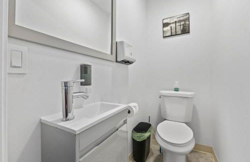 Cozy&Spacious 6Br home in Newton - Foto 65