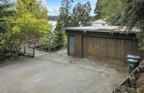 PNW MCM 155ft Private Waterfront Gem on Raft Island with Hot Tub - Foto 24