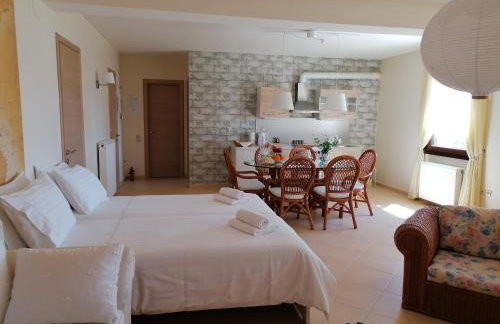 House with View in Amfithea - Photo 37