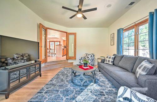 Spacious Flagstaff Home with Hot Tub and Grill! - Foto 5