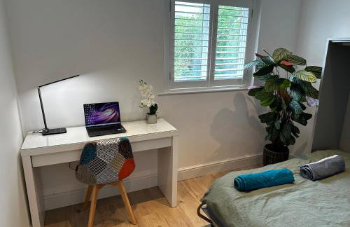 Luxury West London 3BR House, Cul De Sac - Foto 34