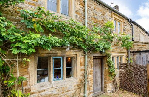 Charming 2BD Cottage in the Heart of Kingham! - Photo 19