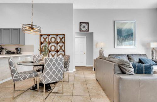 South Facing Pool with Spa and a Game Room in Prime Location Near Disney - Foto 25