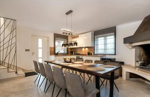 Luxury Villa Santa Cruz with XL pool and Jacuzzi - Photo 46