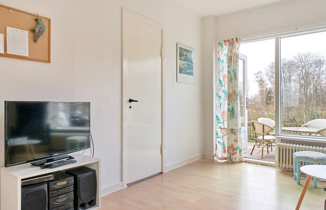 2 Person Holiday Home in Aakirkeby - Foto 6