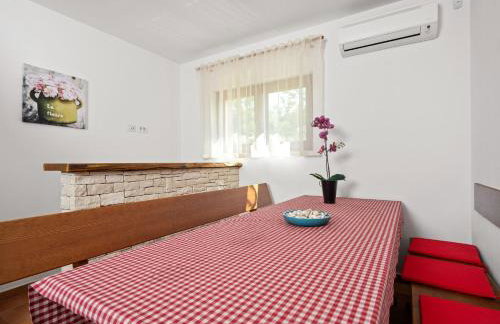 Holiday Home Mlačić - Photo 32