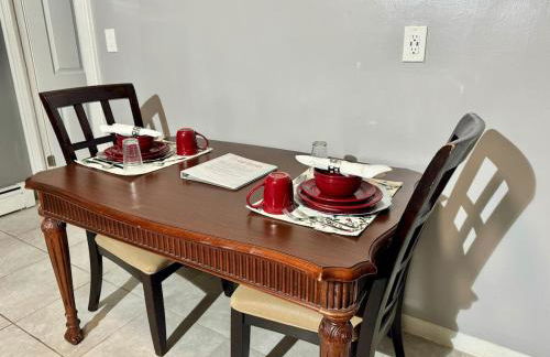 Cozy 1 BR, walk to subway, Free WiFi & Parking - Foto 36