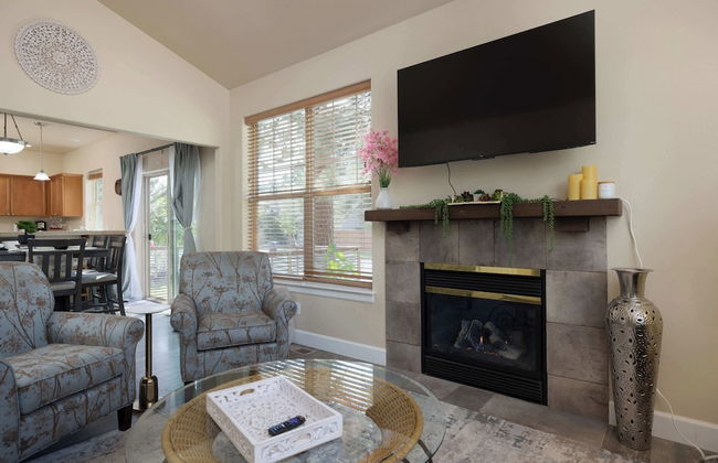 Charming Bend Sanctuary for 6! - Foto 6