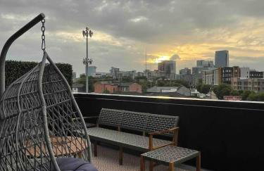 Muse- Morgan Wallen Speakeasy and Giant Balcony - Foto 24