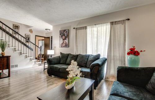 Easy Hwy Access to ATL: Work-Ready Riverdale Home - Foto 1