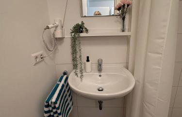 Stilvolles und modernes Appartement mit sonnigem Balkon in Flughafen- und Messenähe 31 - Foto 20