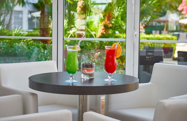 Grupotel Alcudia Suite - Photo 35