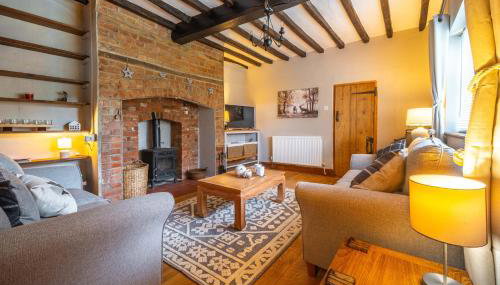 Swift Host - 2 Bedrooms - Period Cottage - Garden - Village Location - Dog Friendly - Foto 2