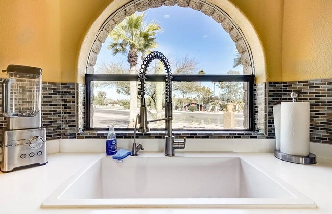 Fountain Hills Gem With Pool and Great Views! - Foto 14