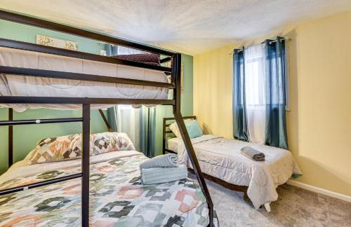 Scenic Views! Clifton Twp Chalet with Fire Pit, Deck - Foto 22