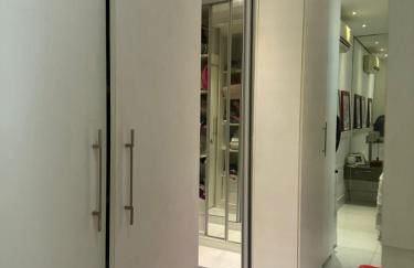 Apartamento completo com 3 SUÍTES - Piscina, Academia, Varanda Gourmet com uma vista privilegiada - Hospedagem à altura da COP30 - Foto 52