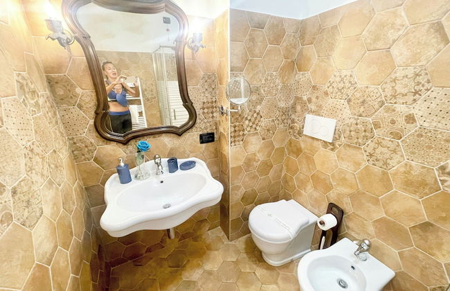 Pool, Jacuzzi and Events Room - Charming Villa in Umbria - Sleeps 24 - Lake View - Foto 56