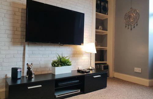 Modern Broughton Apartment - Walk to City Centre and St James Quarter - Foto 5