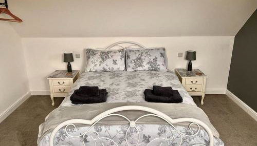 Maple House a spacious 2 Bedroom House - Foto 2