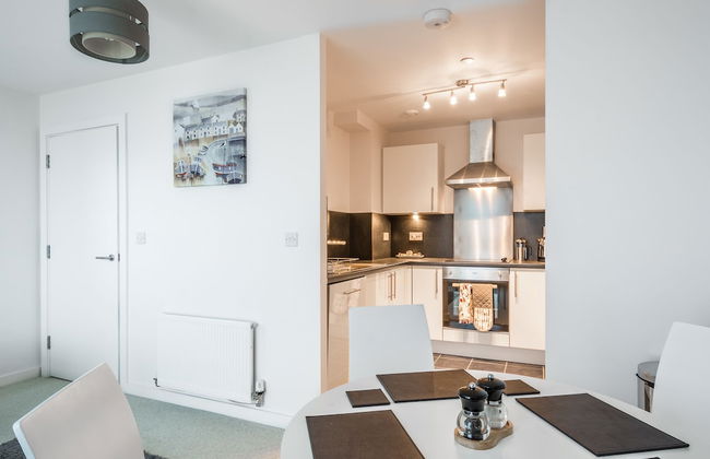 Central View Apartment - Photo 4