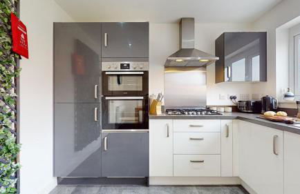 Rare find - new build 3 bedroom house near Cheshire Oaks - Photo 41