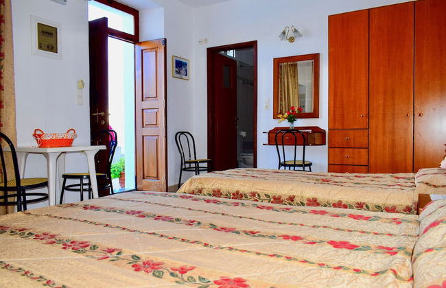 Triple Sea View Family Room Close To The Beach - Photo 5