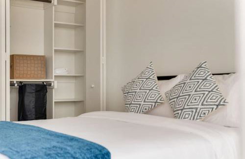 Sleek loft style 2BR I Gym I Parking I Workspace - Foto 12