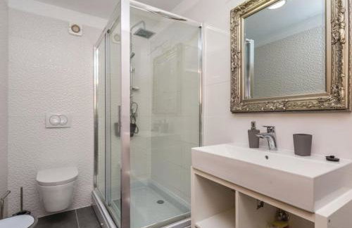 Countryside Villa Latin with Outdoor Swimming Pool - Foto 22