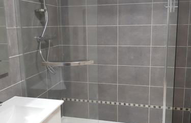 Appartement en duplex, proche du centre ville, parking privé - Foto 16