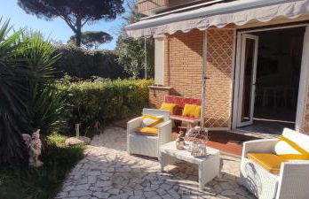 Villa Lido dei Pini 4 persone giardino 350mq wifi 3 chilometri dal mare - Foto 2