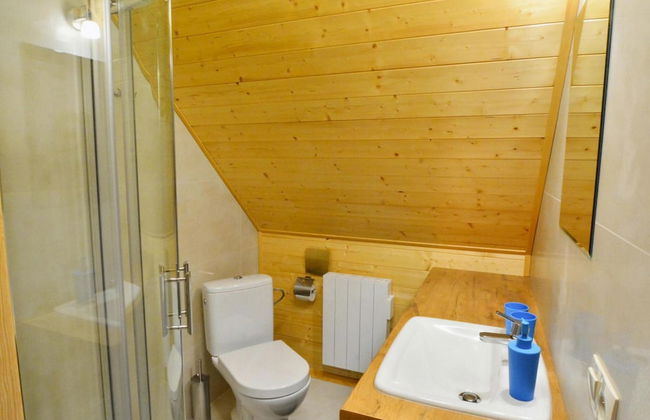 Holiday Home With Private Garden Close to the Lake - Photo 20