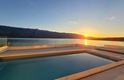 Luxury Beach Apartment Adria with Private Pool and Sea View - Photo 39