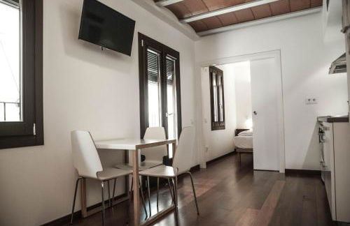 Barcelona Beach Apartments - Photo 15