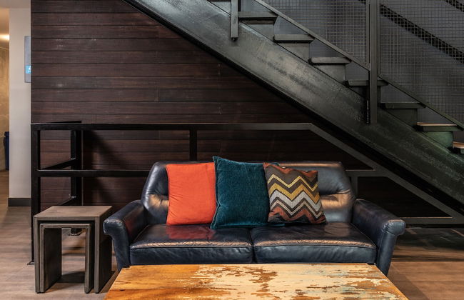 Domicile Suites at Cove - Photo 5