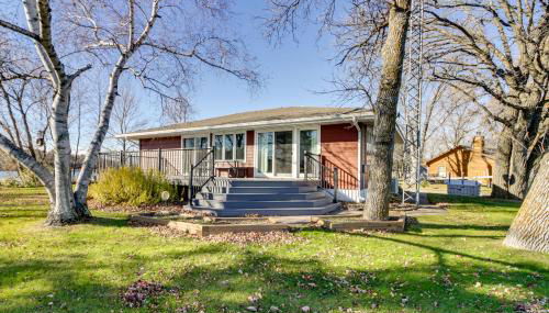 South Long Lake Home with Swim Area Pets Welcome! - Foto 3