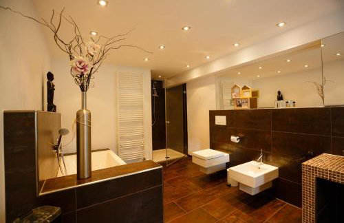 Villa Dragona Dufti-Kuss Gästehaus im Herzen von Rees - Photo 21