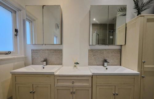 Beautiful Large 3 Bed 2 Bath Flat, Free Parking - Foto 9