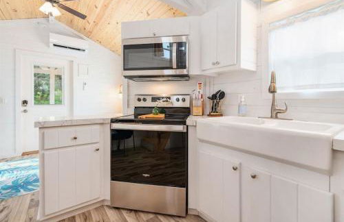 7 Le Soleil Retro Tiny House, Boat Parking, Mins to Lake Guntersville, City Harbor - Foto 20