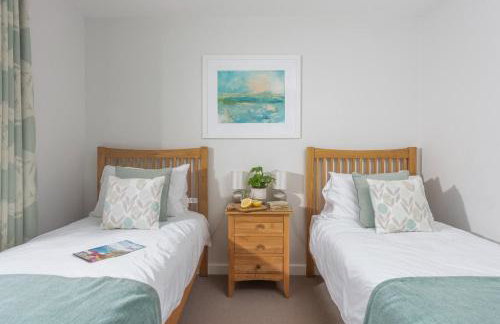 Sandyford, Holywell Bay - Sea Views - Walk to Beach - 2 Pets Allowed - Free Parking and WiFi - Foto 32