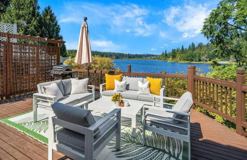 European White Castle on Lake Desire Private Dock - Foto 1