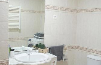 Sea View Apartment, spacious and renovated, 10 minutes to the beach, pool - Photo 11