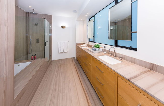 Dream Beverly Hills Mansion W. Pool - Photo 17