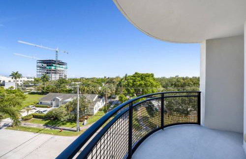 Prestige Living in DTWN 3 Min From Las Olas - Photo 25